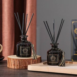 BLACK BOTTLE AROMATHERAPY